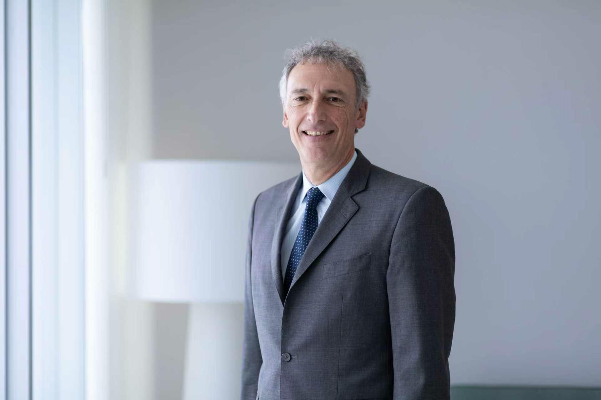 谭思德 (Alexandre Tavazzi)， 瑞士百达财富管理首席投资官办公室及宏观研究主管 